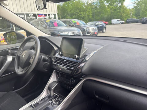 2024 Mitsubishi Eclipse Cross LE
