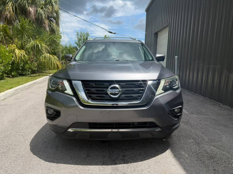 2018 Nissan Pathfinder SL