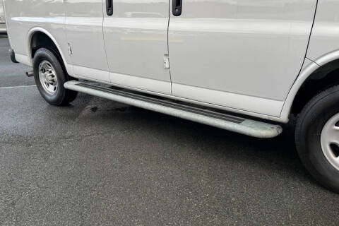 2024 Chevrolet Express 2500