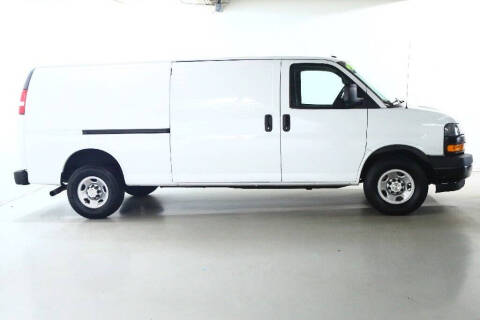 2023 Chevrolet Express 2500