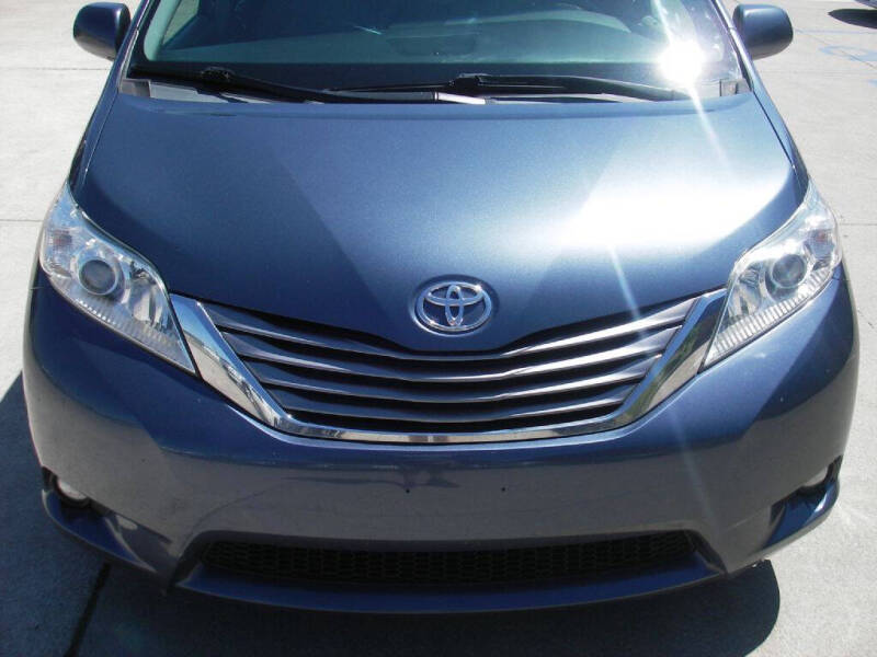 2015 Toyota Sienna