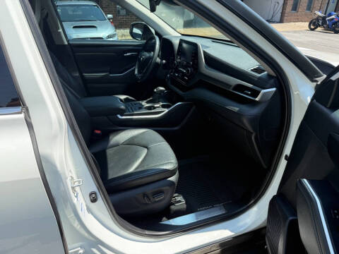 2020 Toyota Highlander XLE