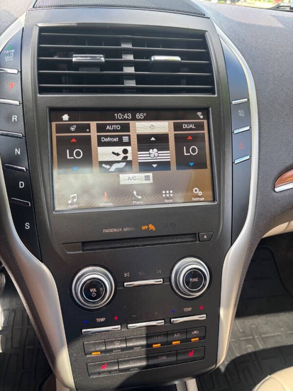 2017 Lincoln MKC Select