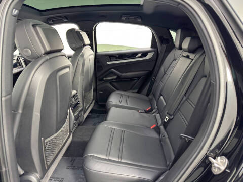 2024 Porsche Cayenne Coupe