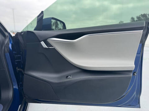 2015 Tesla Model S P85D