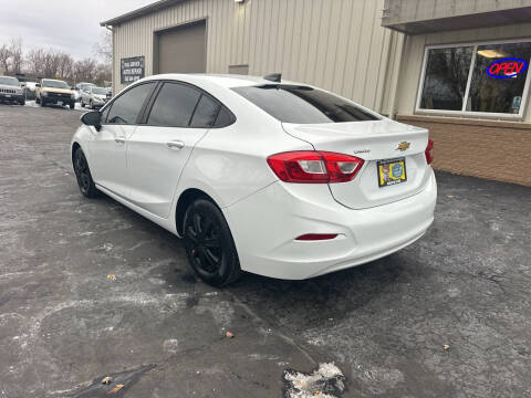 2017 Chevrolet Cruze LS Auto