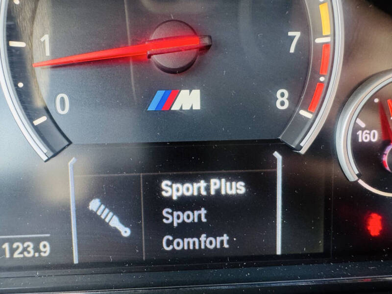 2015 BMW X6 M