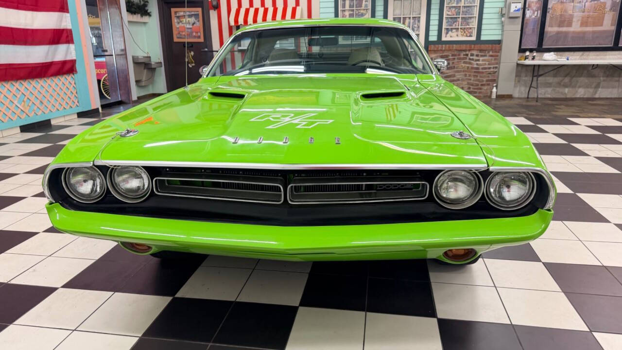 1971 Dodge Challenger 13