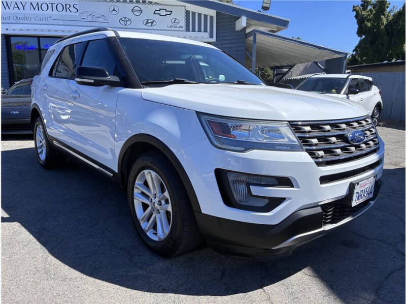 2017 Ford Explorer XLT