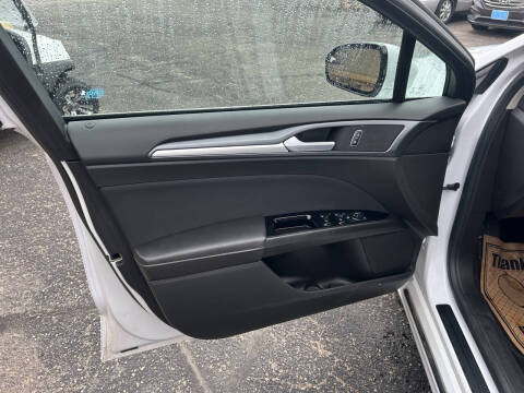 2014 Ford Fusion SE