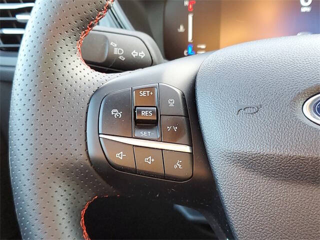 2024 Ford Escape Hybrid ST-Line Select