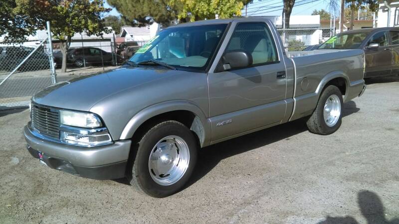 2003 Chevrolet S-10 for sale at Larry's Auto Sales Inc. in Fresno CA