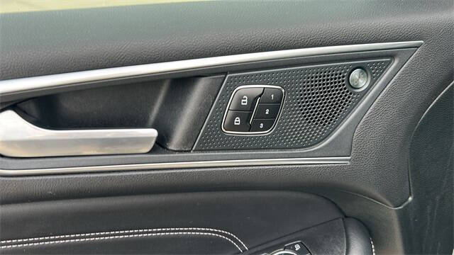 2023 Ford Edge Titanium