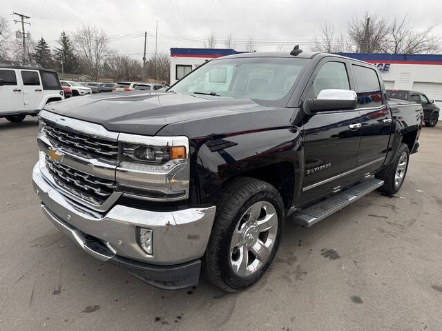 2017 Chevrolet Silverado 1500 LTZ photo 3