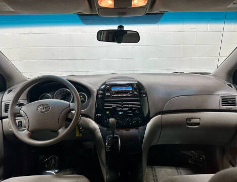 2005 Toyota Sienna