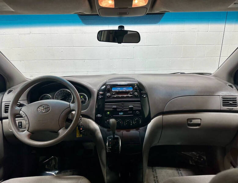 2005 Toyota Sienna