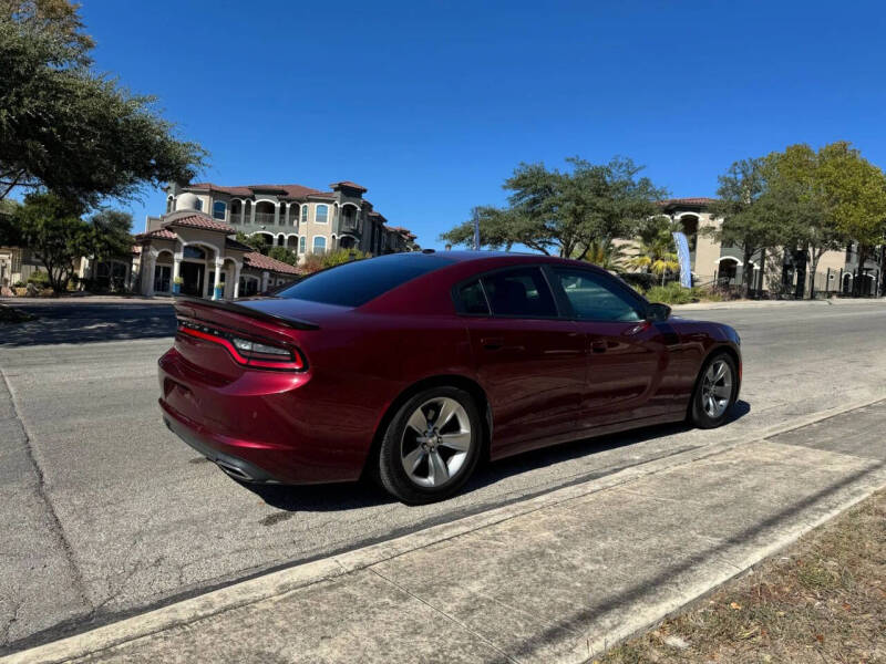 2019 Dodge Charger SXT