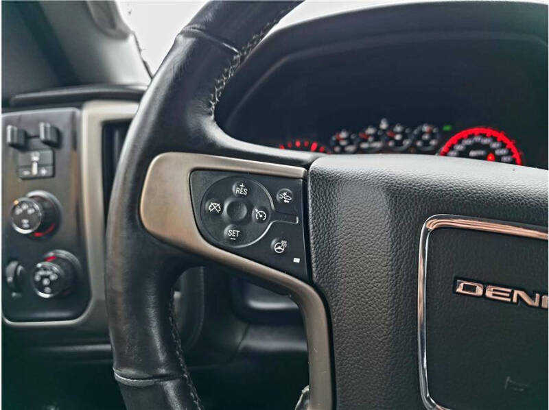 2015 GMC Sierra 2500HD Denali