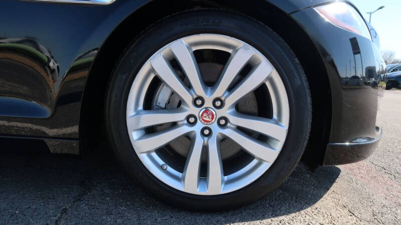 2017 Jaguar XJ R-Sport