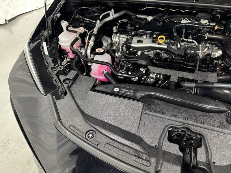 2025 Toyota Prius XLE