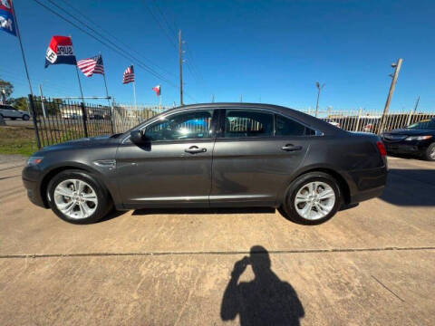 2015 Ford Taurus SEL