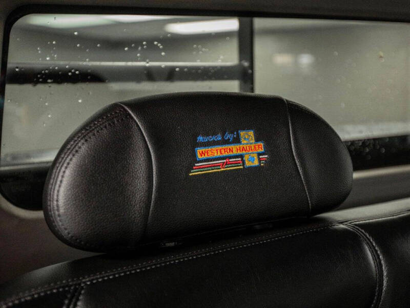 2018 Freightliner M2 106