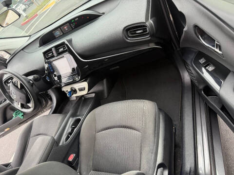 2016 Toyota Prius Two