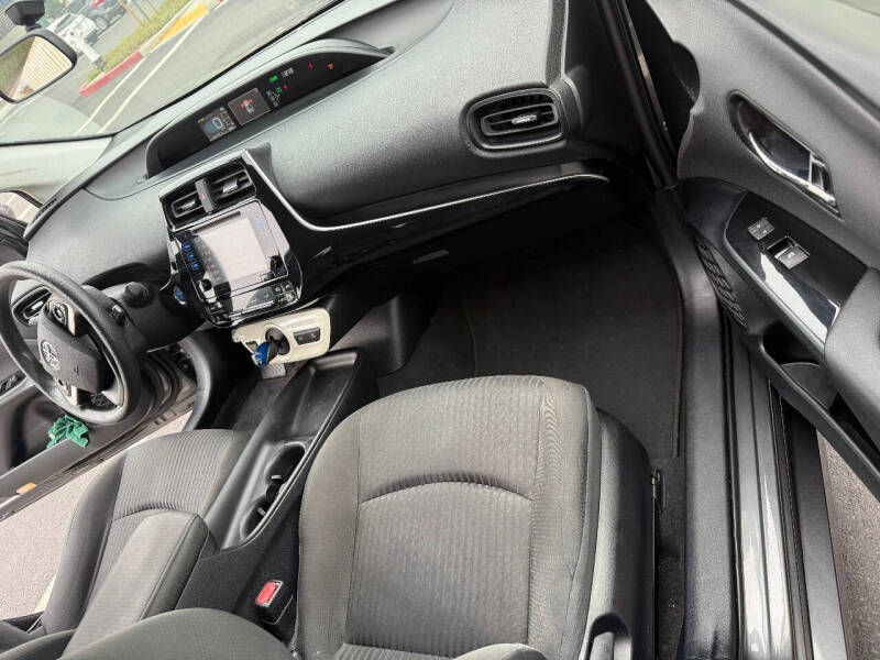 2016 Toyota Prius Two