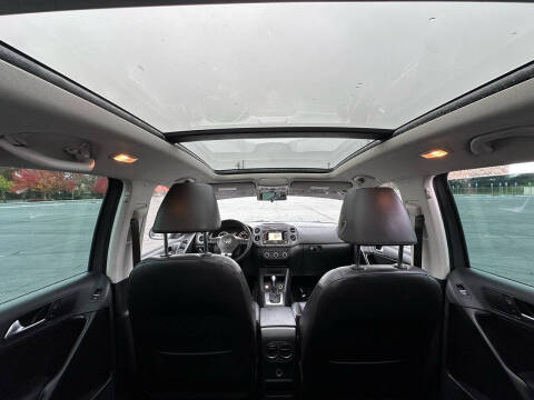 2015 Volkswagen Tiguan SEL 4Motion