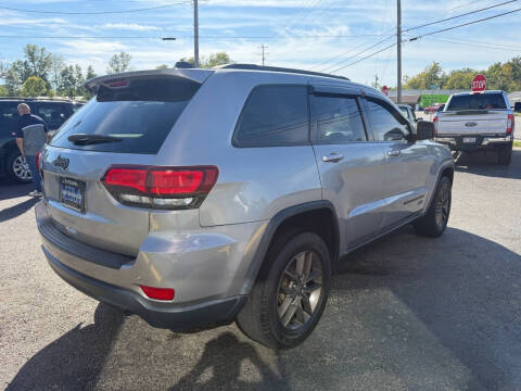 2016 Jeep Grand Cherokee Laredo 75th Anniversary