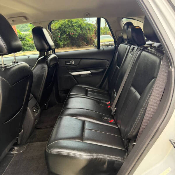 2011 Ford Edge SE
