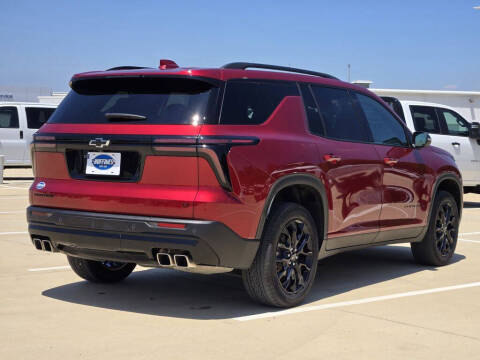 2024 Chevrolet Traverse LT