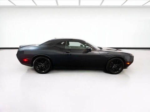 2018 Dodge Challenger SXT Plus