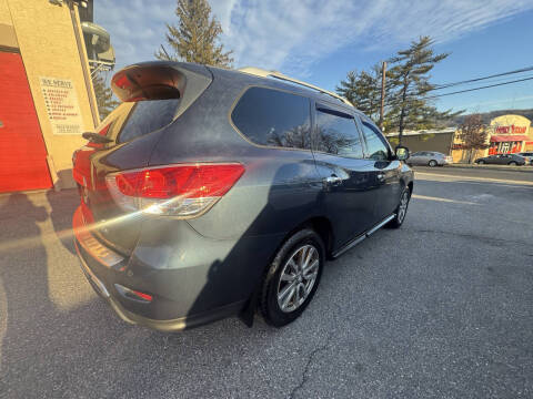2015 Nissan Pathfinder SV
