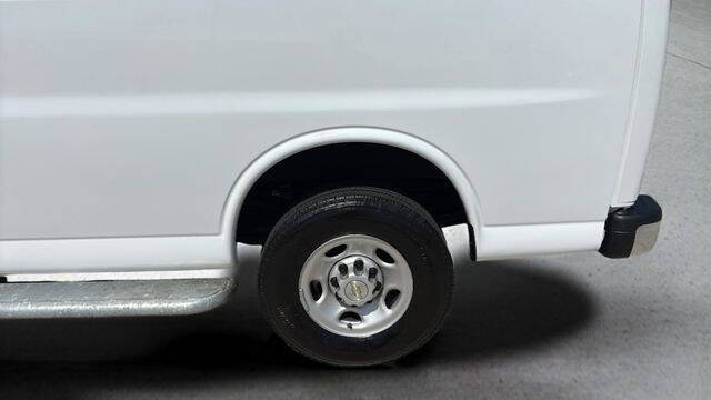 2024 Chevrolet Express 2500