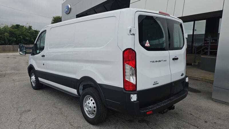 2025 Ford Transit