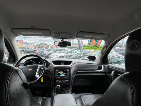 2016 Chevrolet Traverse LT