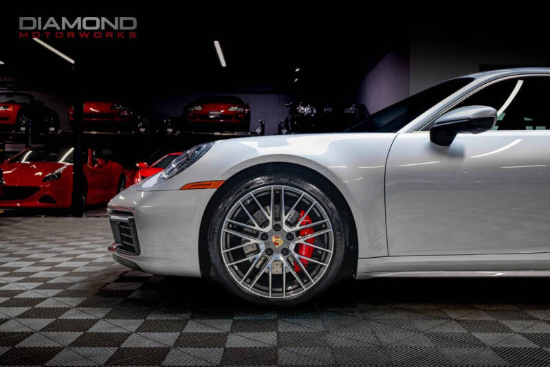 2023 Porsche 911 Carrera 4S