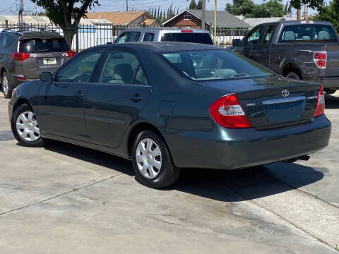 2004 Toyota Camry LE