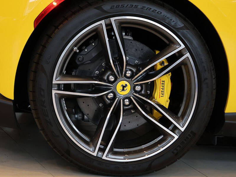 2025 Ferrari Roma Spider