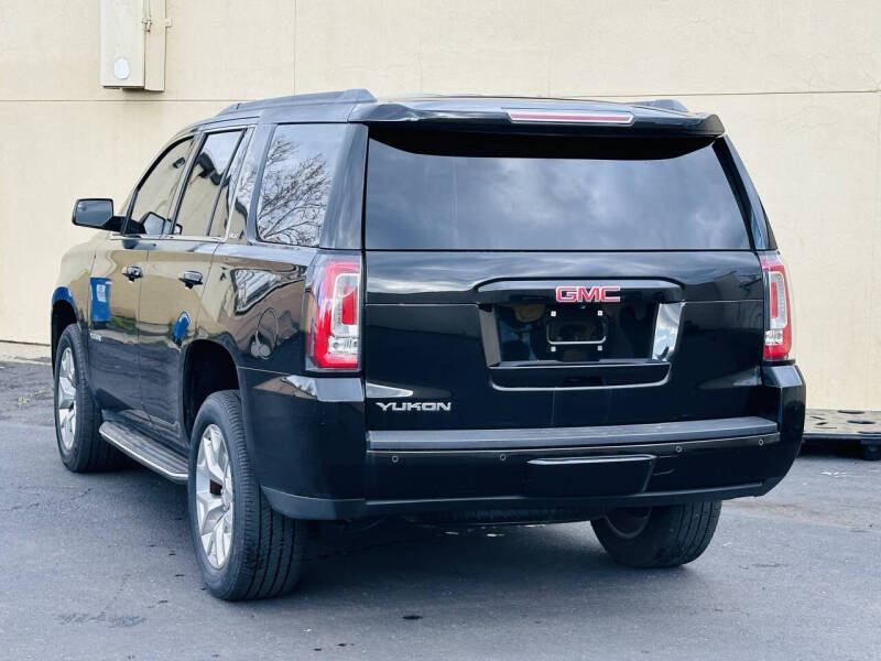 2017 GMC Yukon SLE