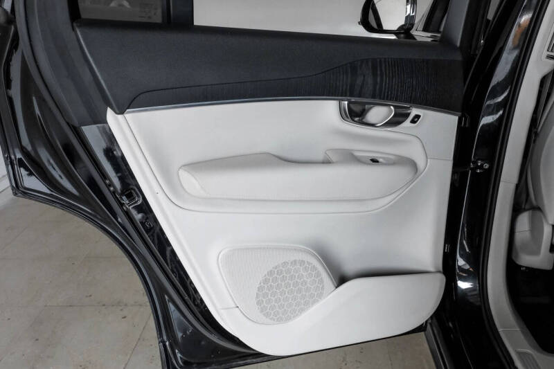 2020 Volvo XC90 T5 Momentum