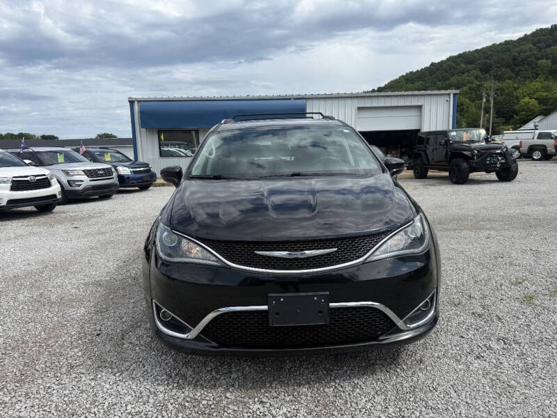 2020 Chrysler Pacifica Touring L