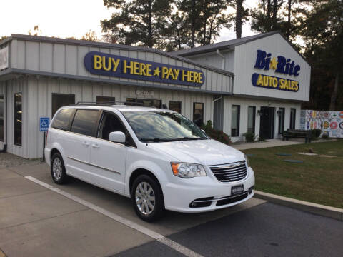 2014 Chrysler Town and Country for sale at Bi Rite Auto Sales in Seaford DE