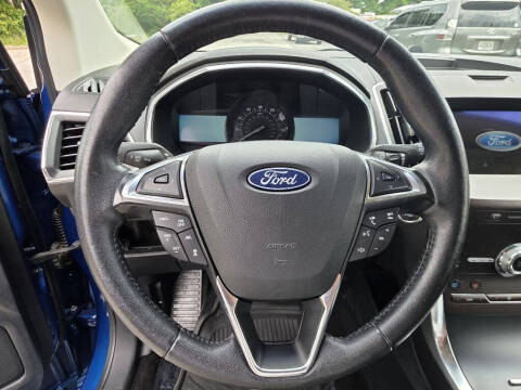 2020 Ford Edge Titanium