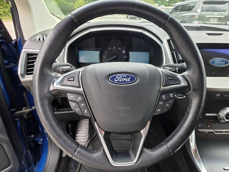 2020 Ford Edge Titanium