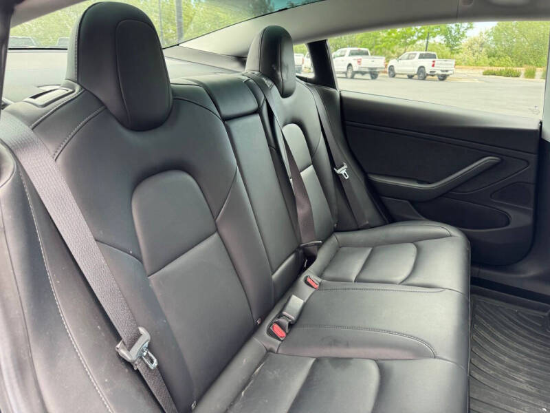 2019 Tesla Model 3 Mid Range