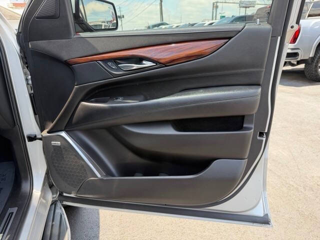 2015 Cadillac Escalade Luxury