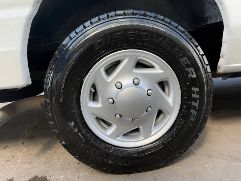 2011 Ford E-Series E-250