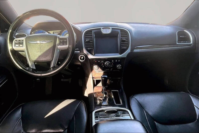 2014 Chrysler 300 C
